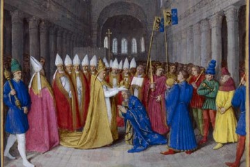 Couronnement de Charlemagne. Enluminure de Jean Fouquet, Grandes Chroniques de France, Paris, BnF, ms. Français 6 465, vers 1460. Les costumes des personnages reflètent la mode du milieu du XVe siècle.