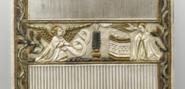 Peigne double décoré de scènes religieuses : Annonciation et Adoration des Mages Pays-Bas méridionaux ? 15e siècle Ivoire sculpté et peint Musée de Cluny, Cl. 400 © RMN-Grand Palais (musée de Cluny - musée national du Moyen Âge) / Jean-Gilles Berizzi