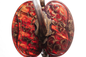 épée écaille de tortue, Naples, vers 1720, New York, Metropolitan Museum of Art, 26.145.339