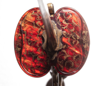 épée écaille de tortue, Naples, vers 1720, New York, Metropolitan Museum of Art, 26.145.339